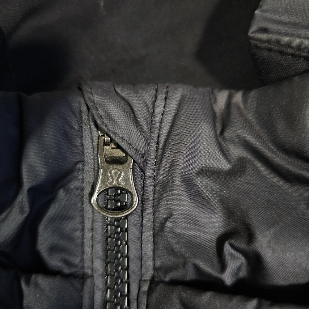LULULEMON FIRST MILE QUILTED RUNNING Jacket Black Womens Size 10. - Picture 6 of 13